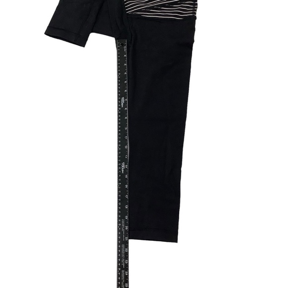 Lululemon Wunder Under Crop Leggings Sz 4 21” Reversible Black Striped - Picture 5 of 11